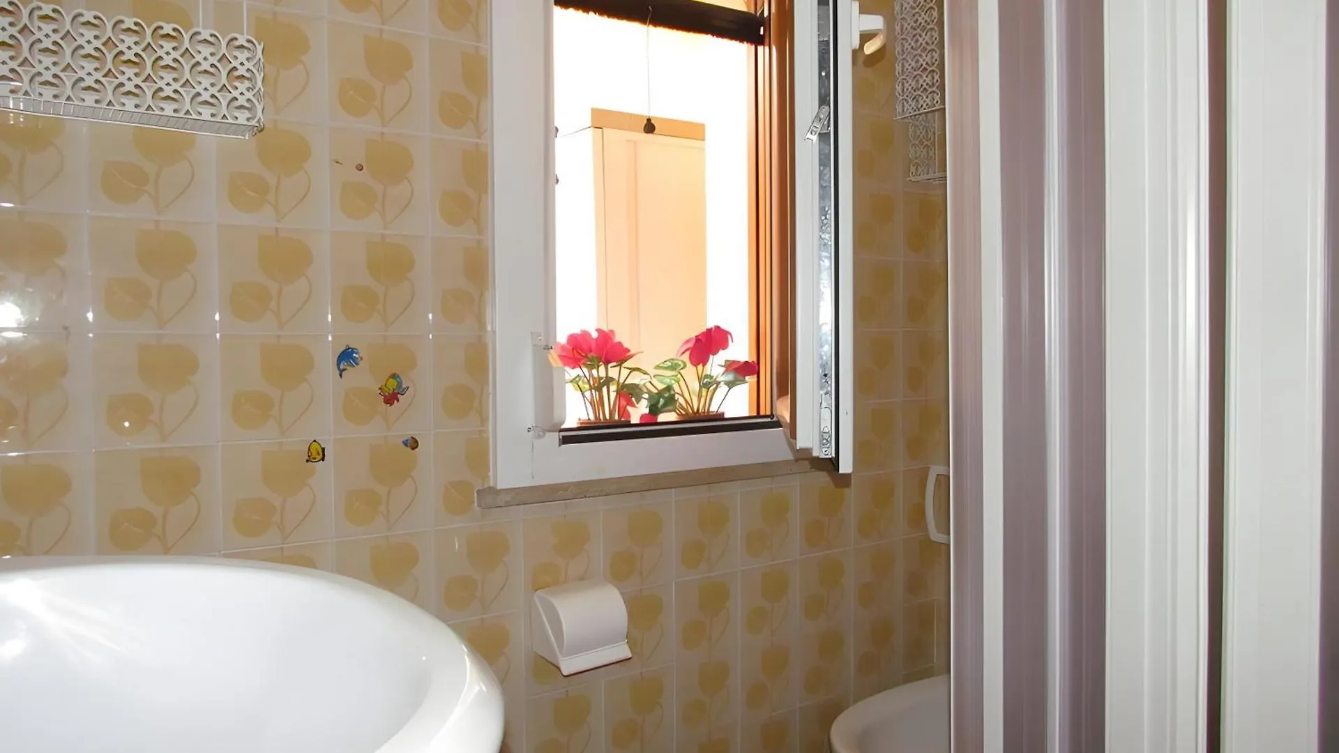 Simma Apartment San Michele al Tagliamento 0*,  Italy